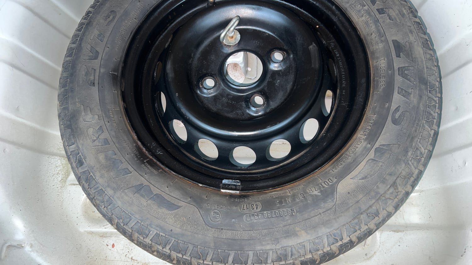 Used 2018 Maruti Suzuki Alto 800 LXi Petrol Manual tyres SPARE TYRE VIEW