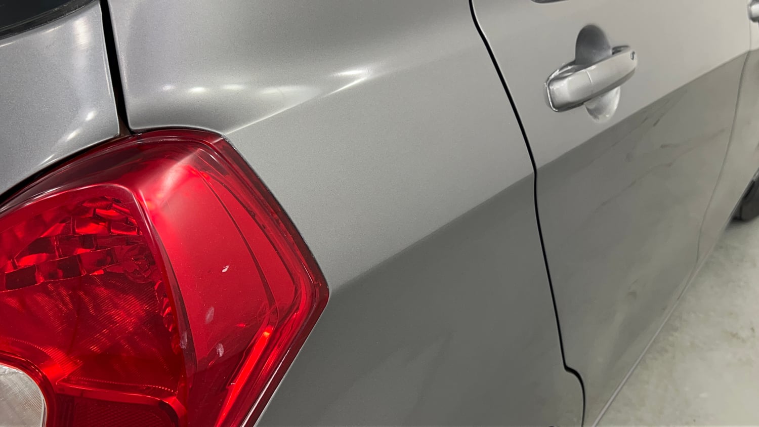 Used 2015 Maruti Suzuki Celerio VXi AMT Petrol Automatic dents MINOR SCRATCH