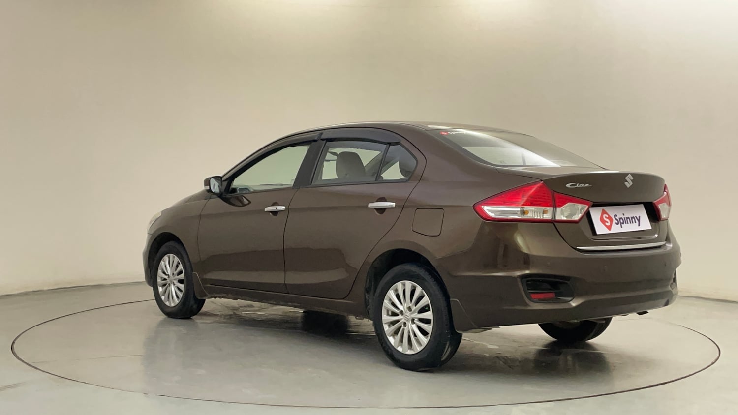 Used 2018 Maruti Suzuki Ciaz Zeta 1.4 AT Petrol Automatic exterior LEFT REAR CORNER VIEW