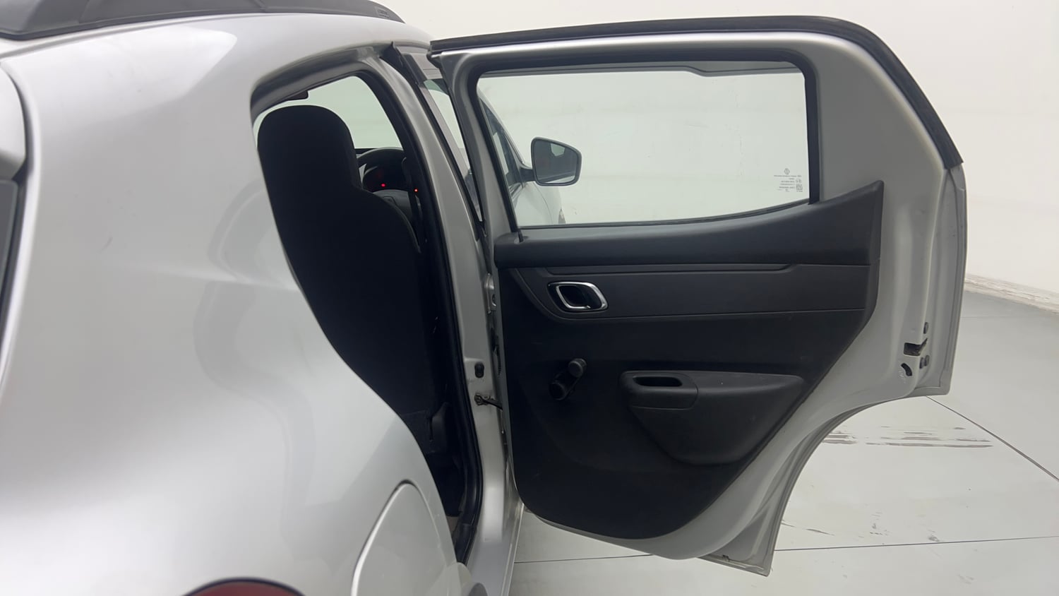 Used 2018 Renault Kwid RXT Opt Petrol Manual interior RIGHT REAR DOOR OPEN VIEW