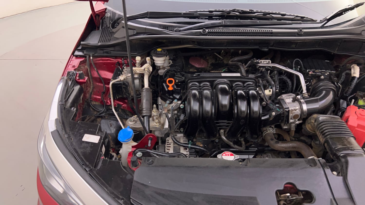 Used 2021 Honda City VX CVT Petrol Petrol Automatic engine ENGINE RIGHT SIDE HINGE & APRON VIEW