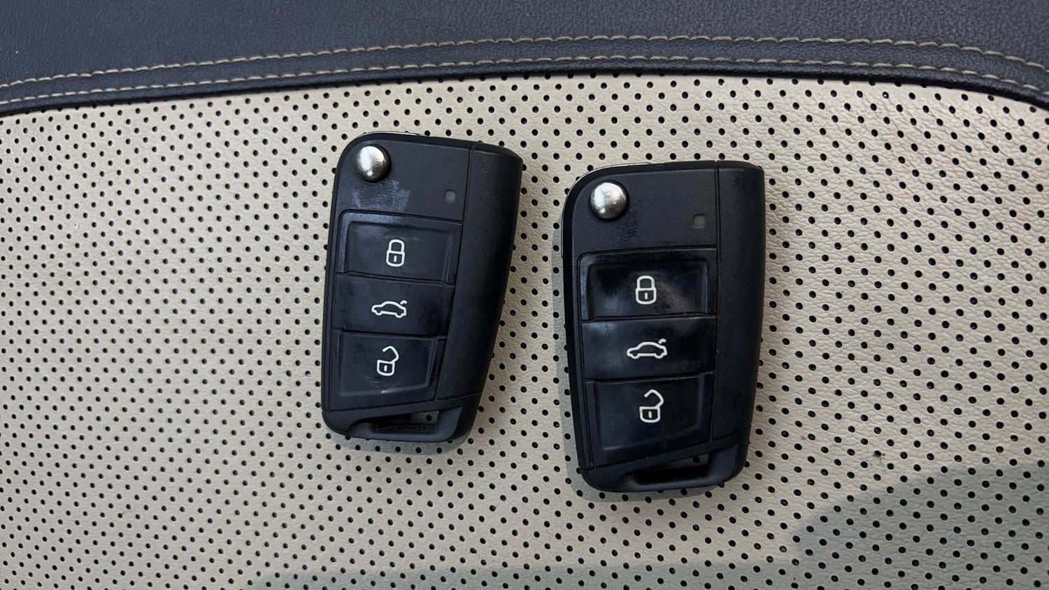 Used 2022 Skoda Slavia Style 1.5L TSI DSG Petrol Automatic extra CAR KEY VIEW
