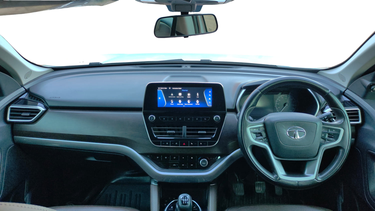 Used 2019 Tata Harrier XZ Diesel Manual interior DASHBOARD VIEW