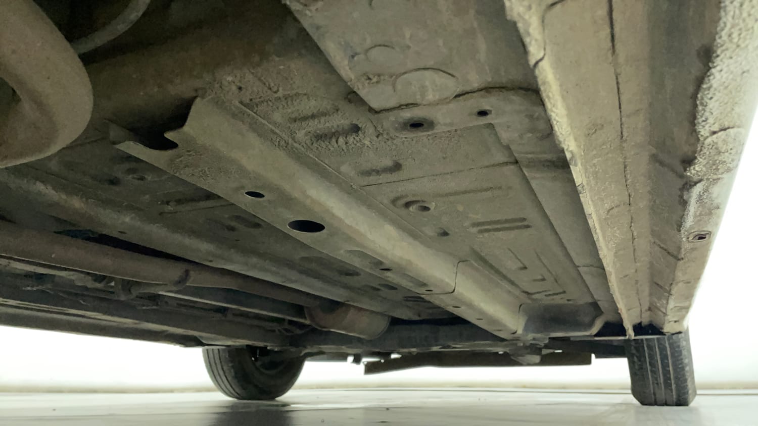 Used 2022 Tata Altroz XE Plus Petrol Petrol Manual extra REAR RIGHT UNDERBODY VIEW