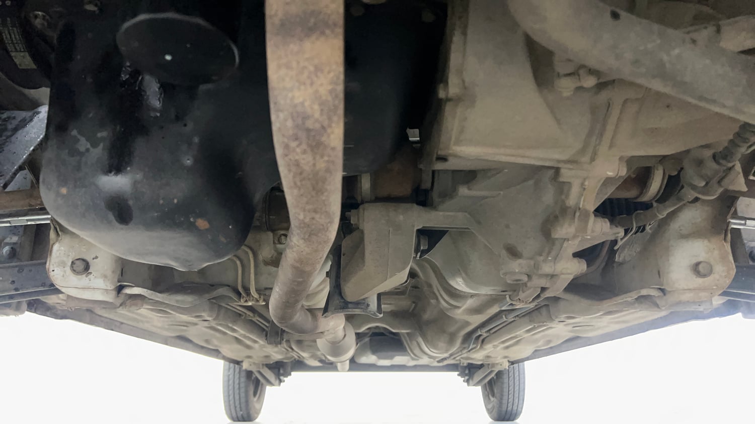 Used 2016 Maruti Suzuki Alto 800 VXi Petrol Manual extra FRONT LEFT UNDERBODY VIEW