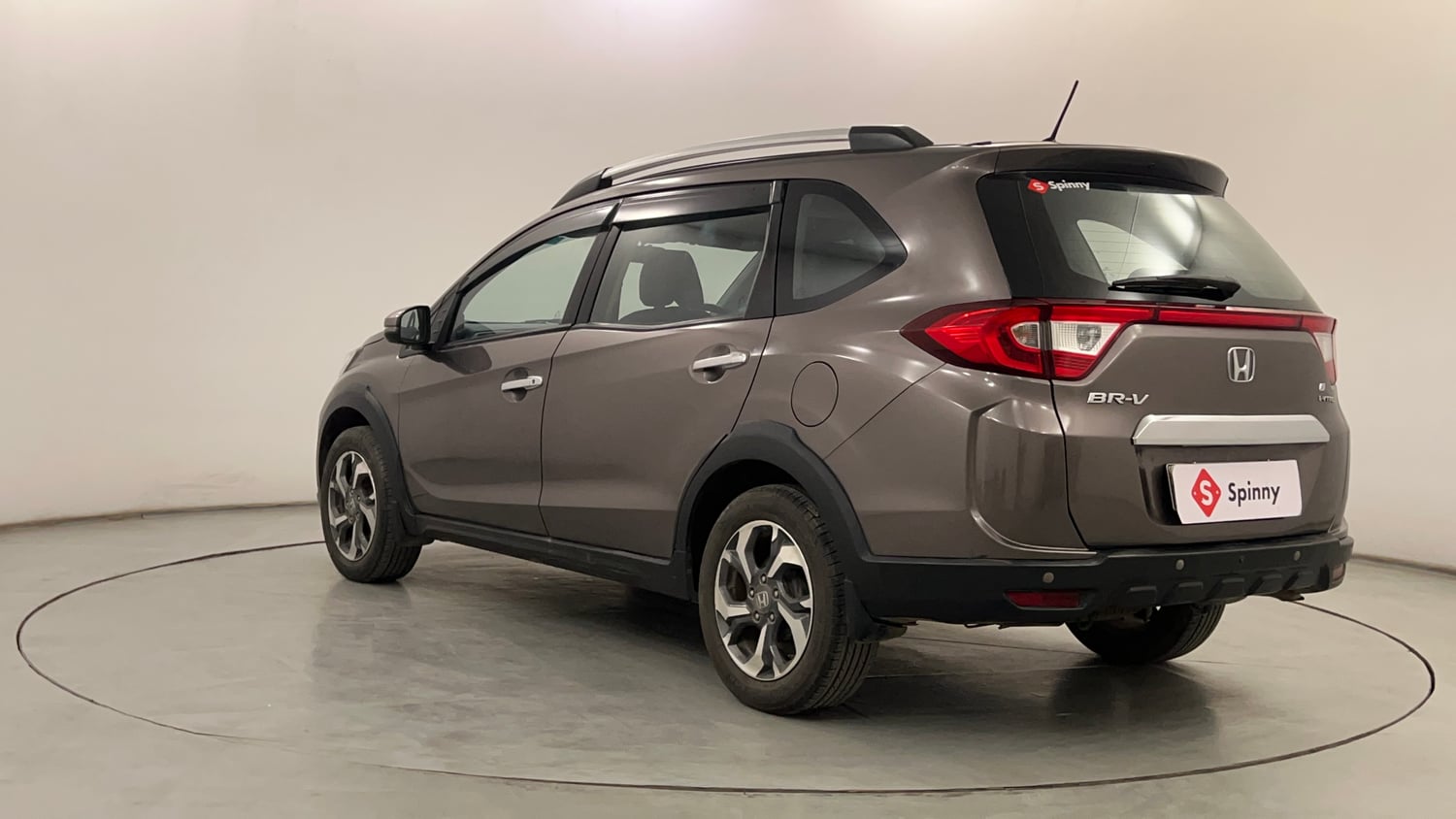 Used 2017 Honda BR-V V CVT Petrol Petrol Automatic exterior LEFT REAR CORNER VIEW