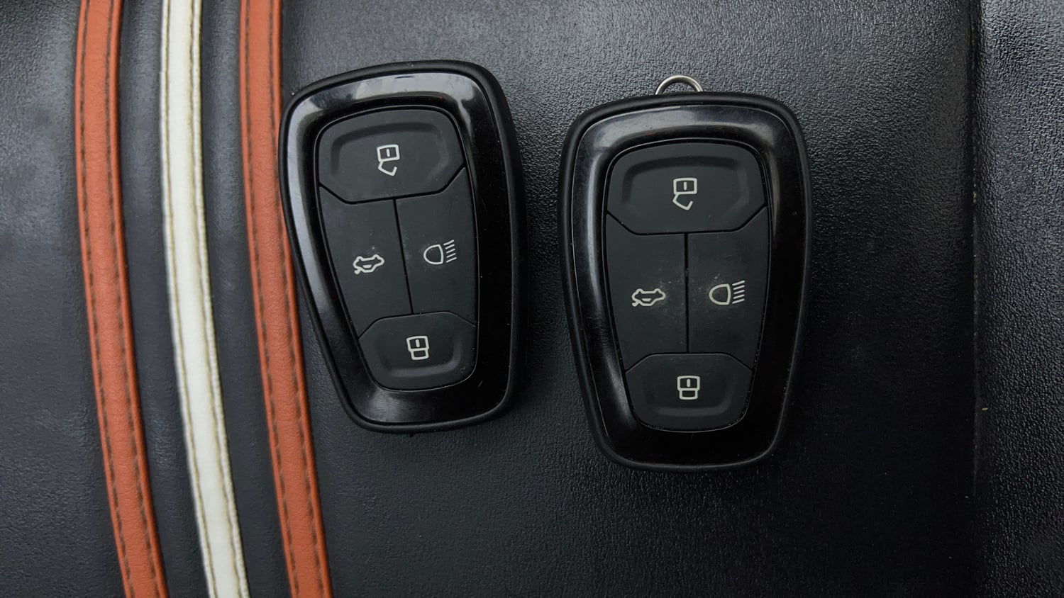 Used 2025 Tata Altroz Racer R2 Petrol Manual extra CAR KEY VIEW