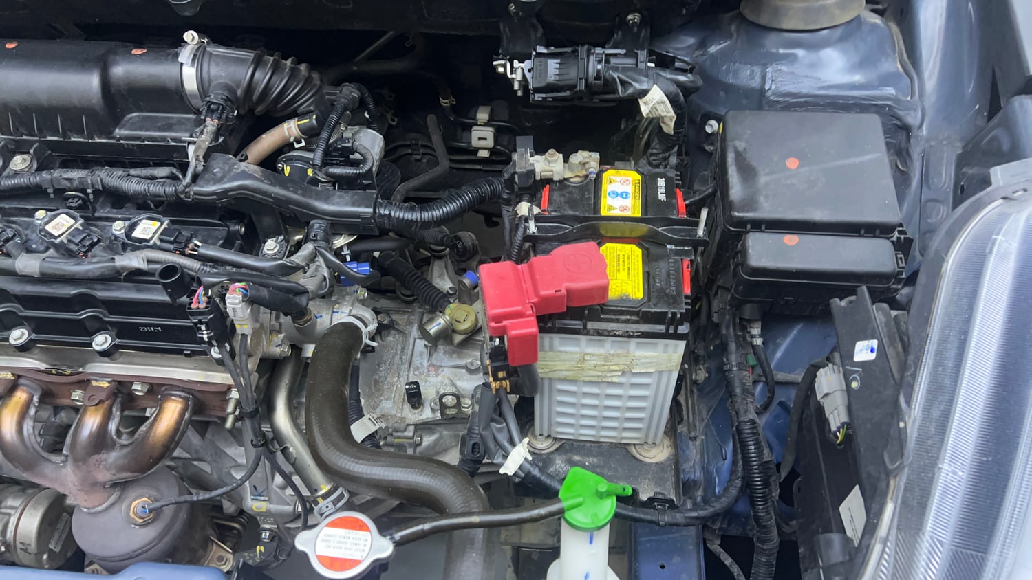 Used 2022 Maruti Suzuki Baleno Zeta Petrol Manual engine ENGINE LEFT SIDE VIEW