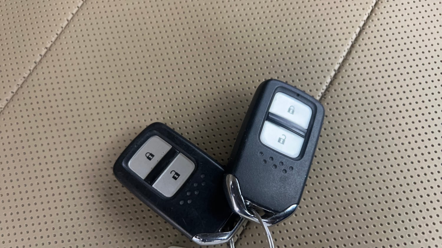 Used 2020 Honda Jazz ZX Petrol Manual extra CAR KEY VIEW