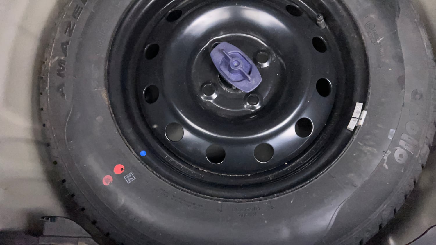 Used 2023 Maruti Suzuki Swift VXi Petrol Manual tyres SPARE TYRE VIEW