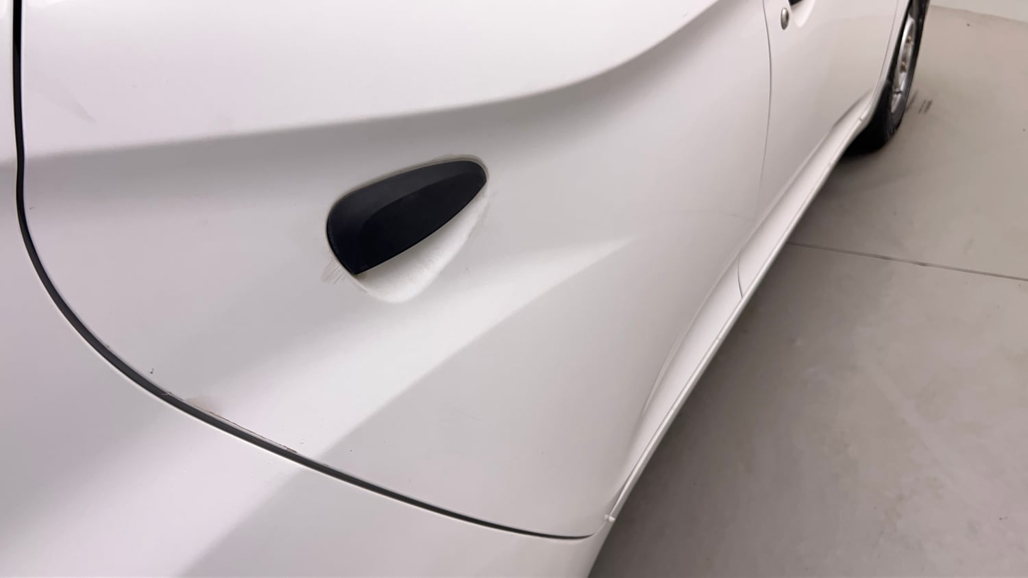 Used 2017 Hyundai Eon Era + Petrol Manual dents MINOR SCRATCH