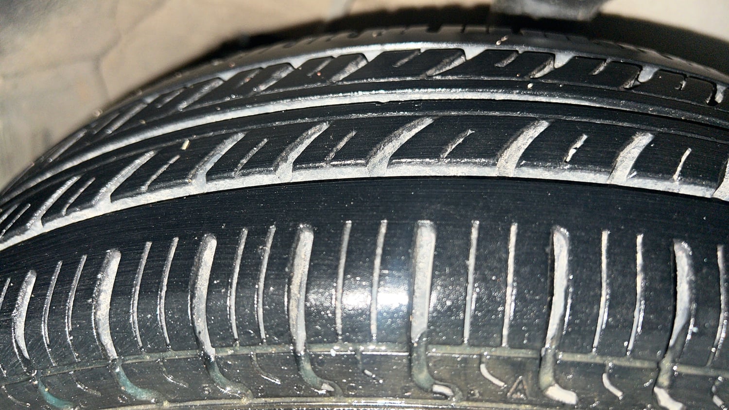 Used 2018 Maruti Suzuki Alto 800 VXi Petrol Manual tyres RIGHT FRONT TYRE TREAD VIEW