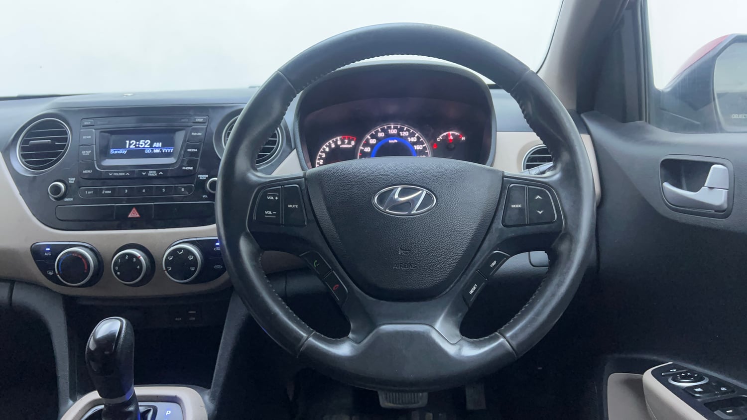 Used 2017 Hyundai Grand i10 Asta AT 1.2 Kappa VTVT (O) Petrol Automatic interior STEERING VIEW