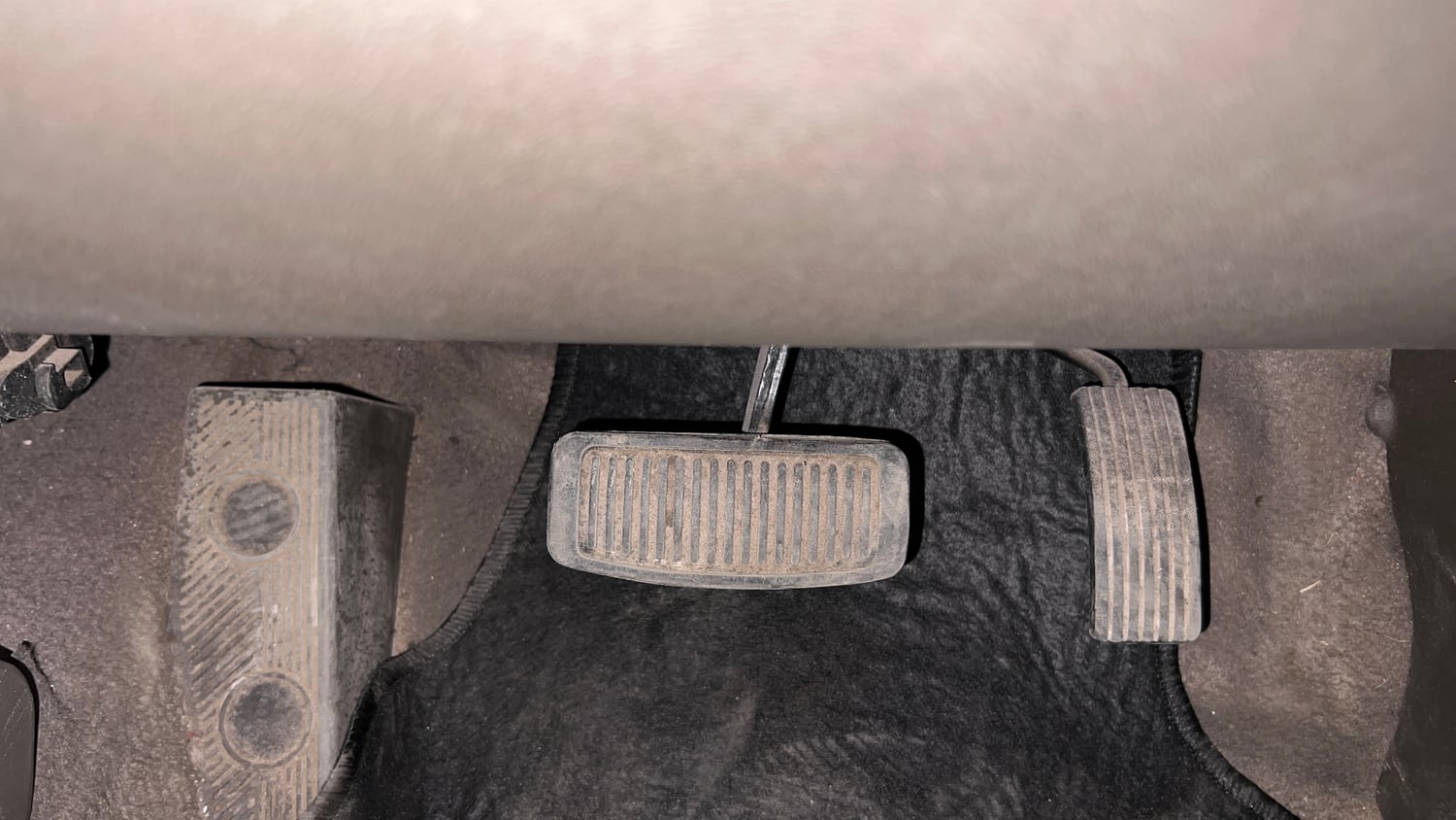 Used 2013 Hyundai i10 Sportz 1.2 AT Kappa2 Petrol Automatic interior PEDALS VIEW