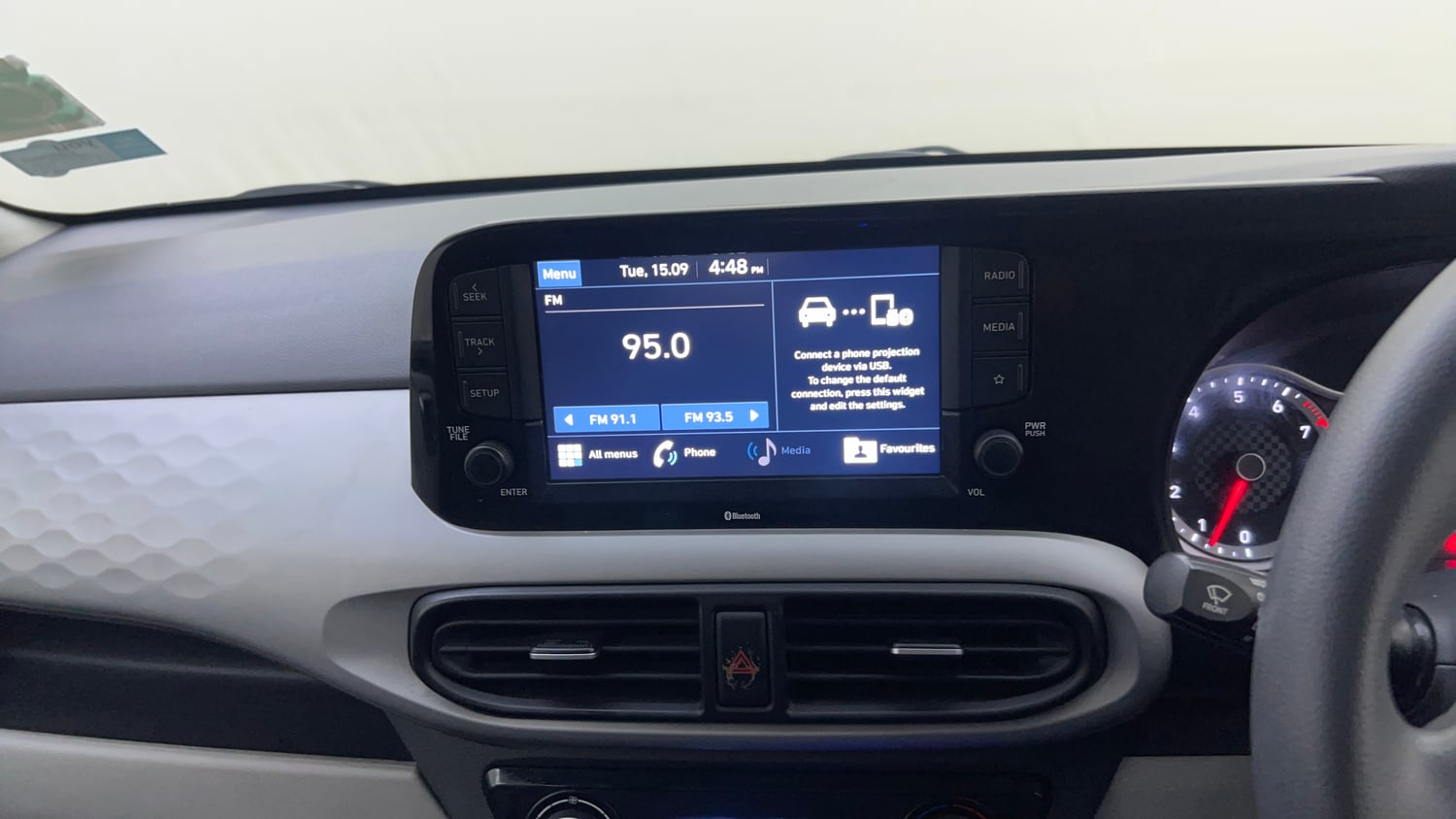 Used 2021 Hyundai Grand i10 Nios Sportz AMT 1.2 Kappa VTVT Petrol Automatic top_features Touch screen infotainment system