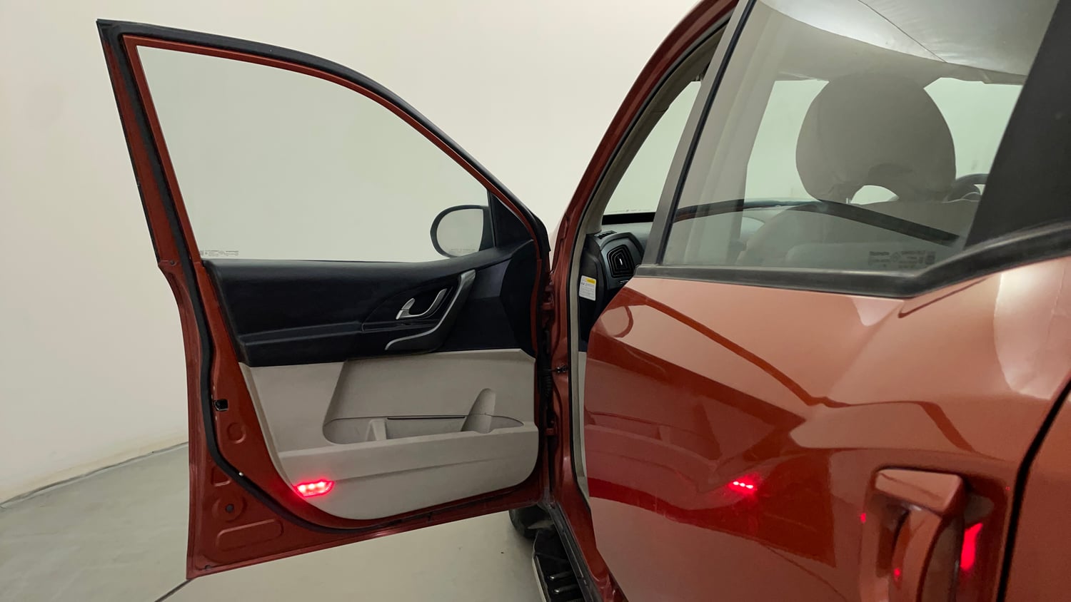 Used 2016 Mahindra XUV500 W8 AT Diesel Automatic interior LEFT FRONT DOOR OPEN VIEW