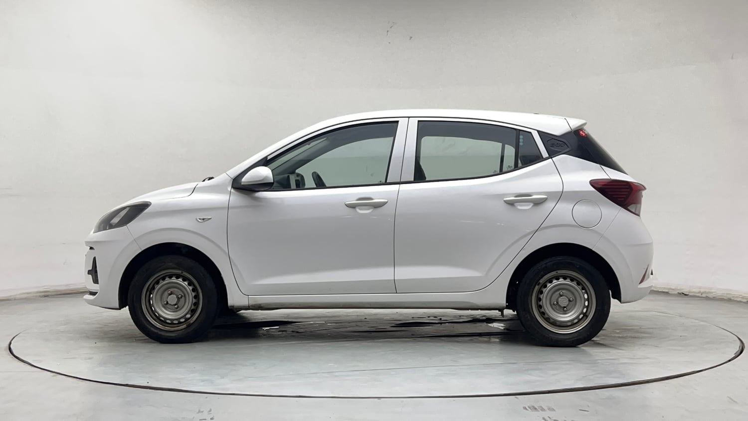 Used 2024 Hyundai Grand i10 Nios Era 1.2 Kappa Petrol Manual exterior LEFT SIDE VIEW