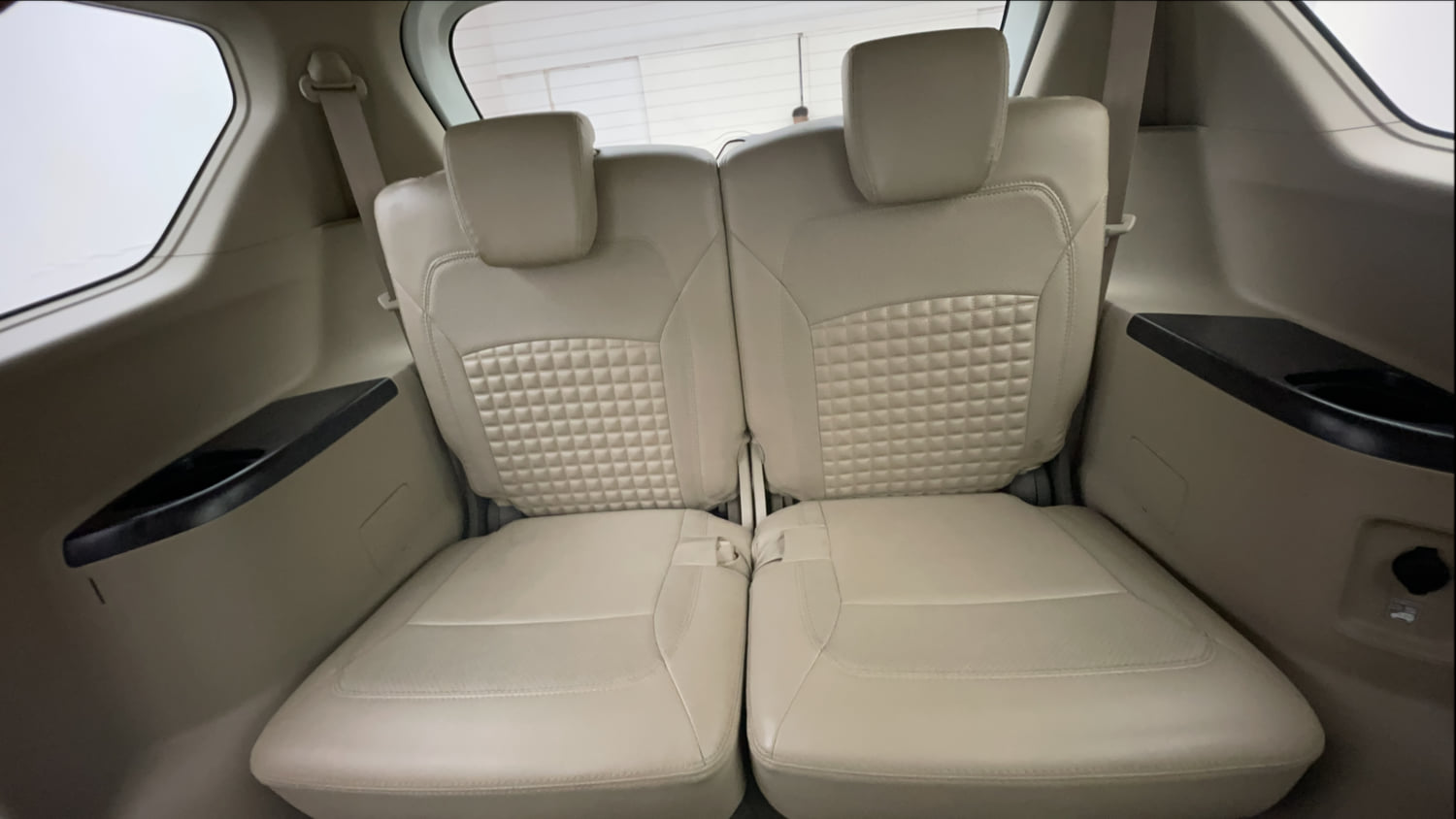 Used 2022 Maruti Suzuki Ertiga ZXi AT Petrol Automatic interior THIRD ROW SEAT
