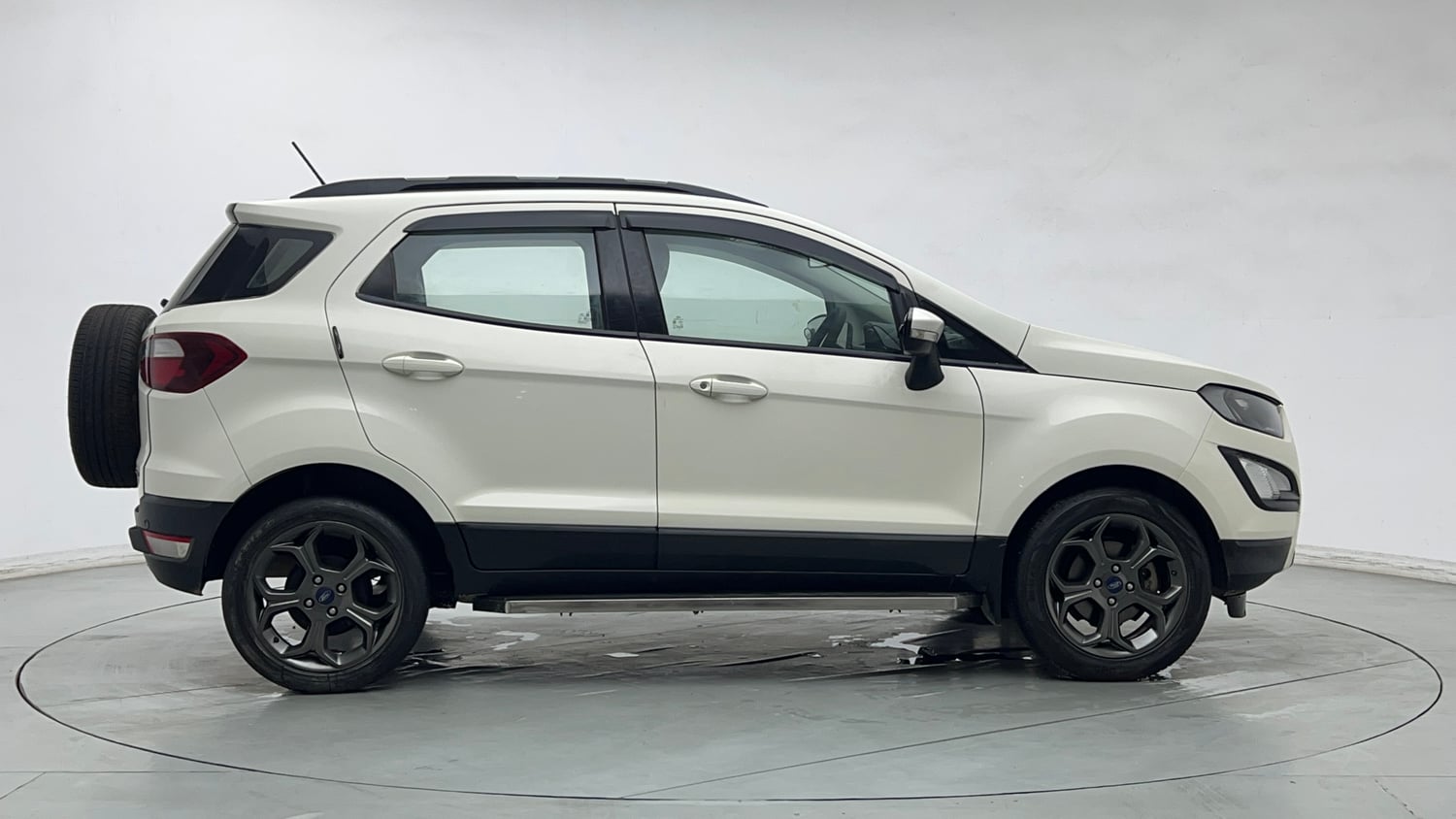 Used 2019 Ford EcoSport S Petrol Petrol Manual exterior RIGHT SIDE VIEW