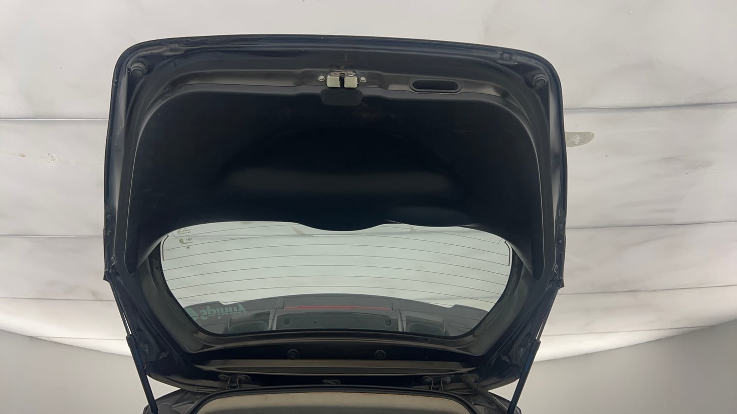 Used 2016 Honda Jazz VX Petrol Petrol Manual interior DICKY DOOR OPEN VIEW