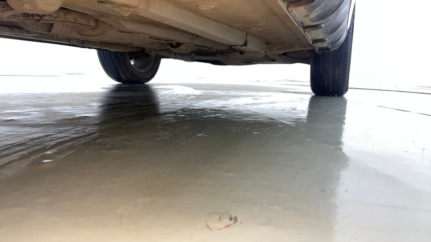 Used 2022 Hyundai Venue N-Line N6 DCT Dual Tone Petrol Automatic extra REAR RIGHT UNDERBODY VIEW