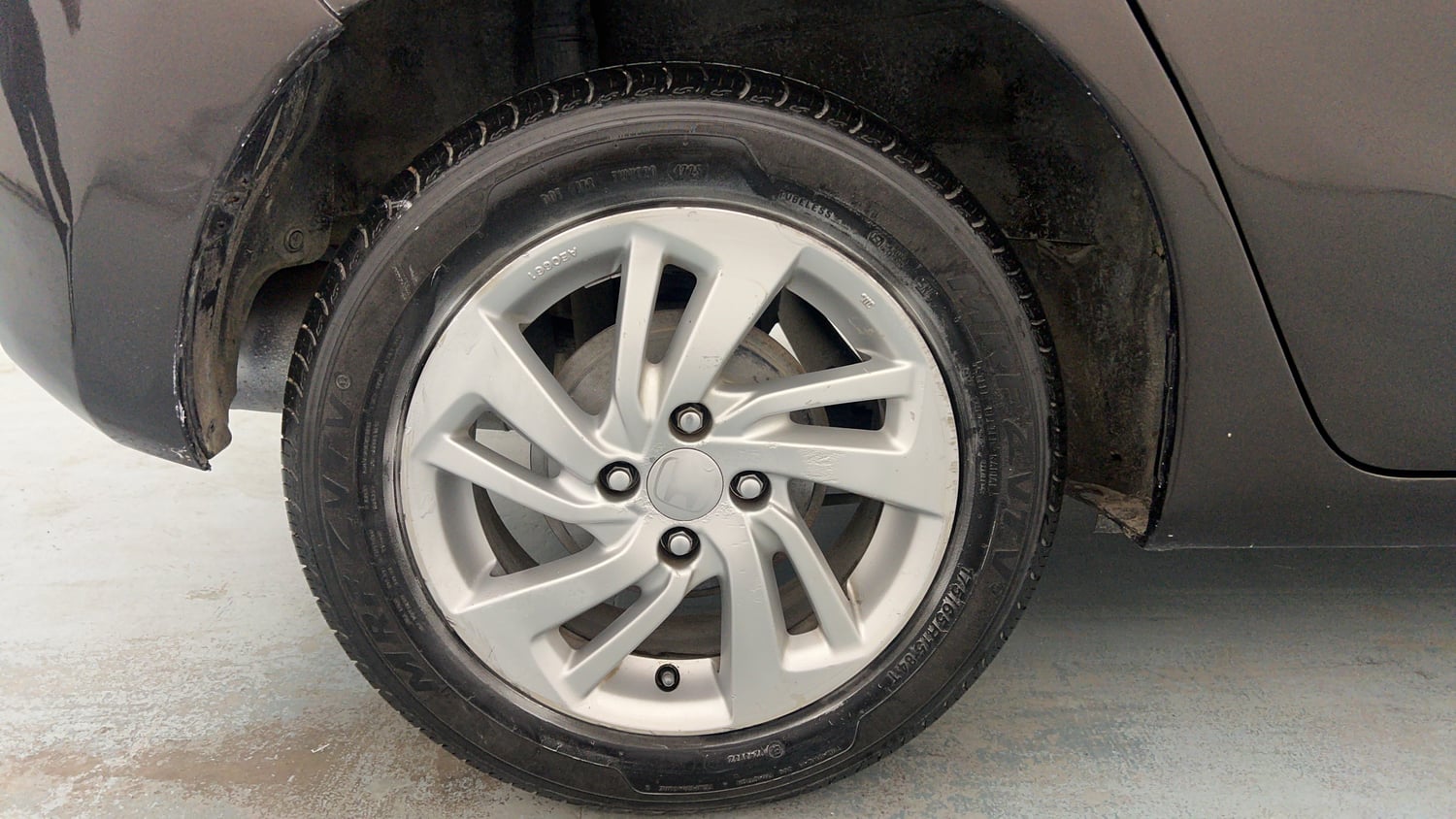 Used 2016 Honda Jazz VX Petrol Petrol Manual tyres RIGHT REAR TYRE RIM VIEW