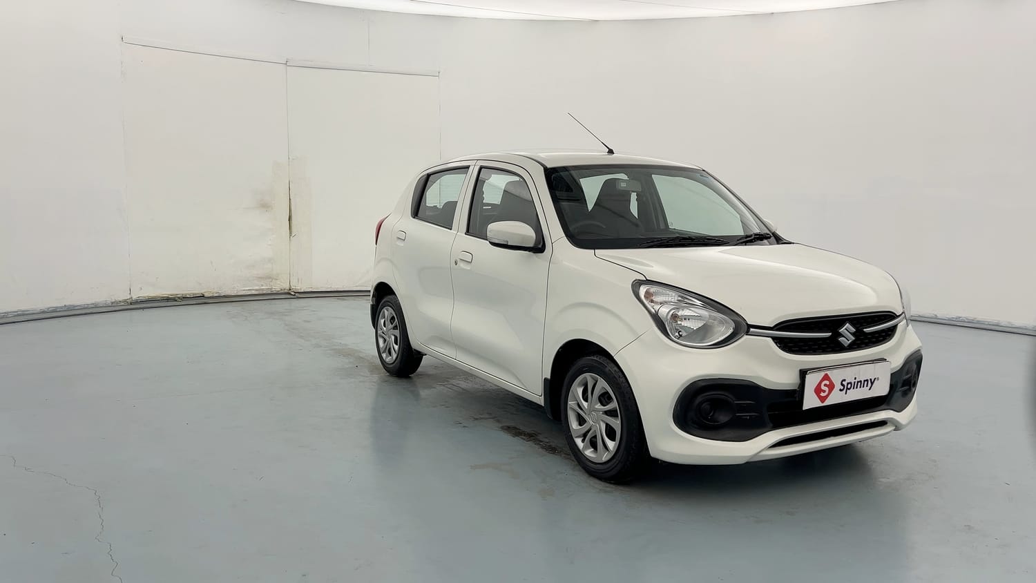Used 2024 Maruti Suzuki Celerio ZXi Petrol Manual exterior RIGHT FRONT CORNER VIEW