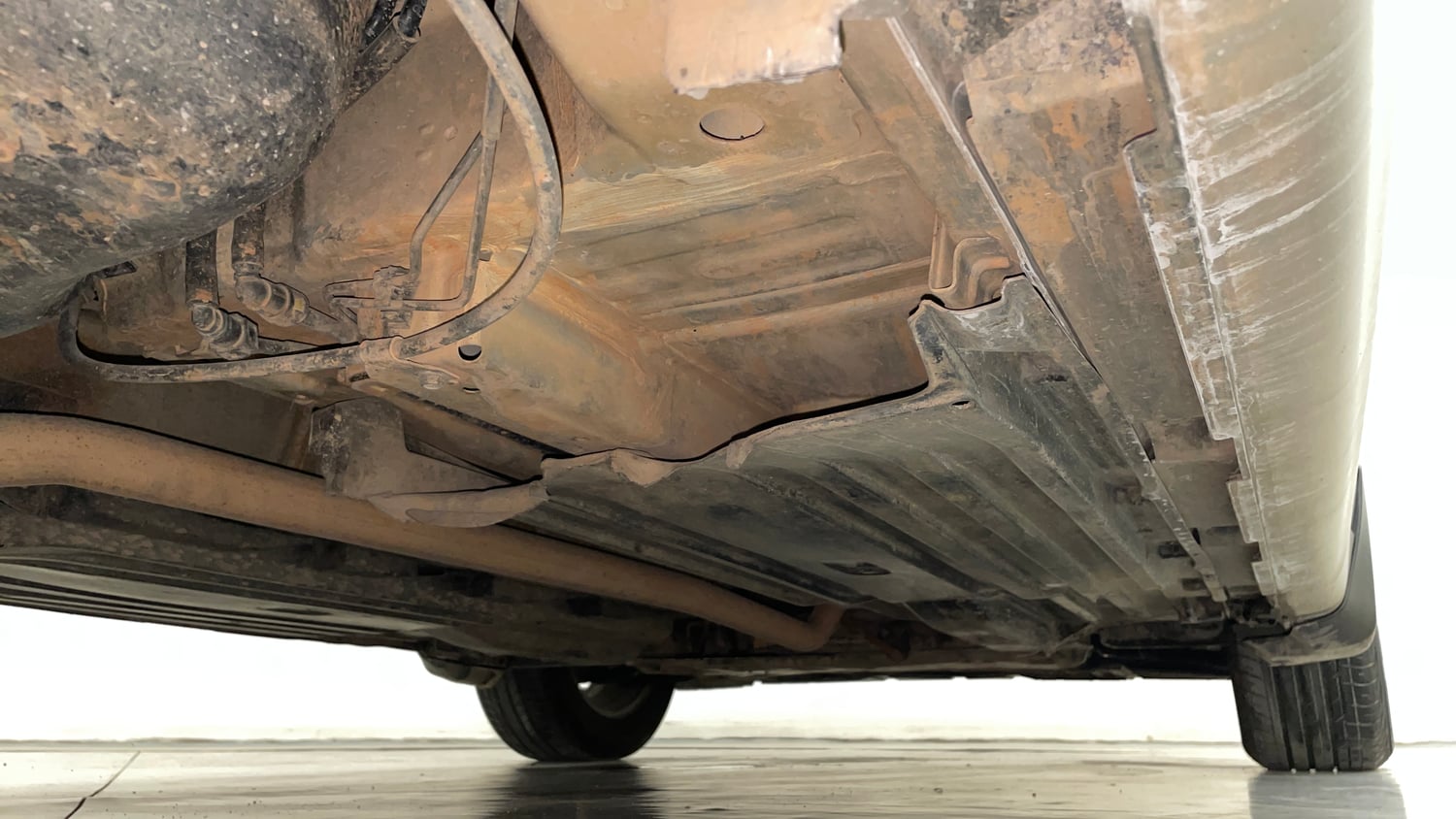 Used 2018 Maruti Suzuki S-Cross Zeta 1.3 Diesel Manual extra REAR RIGHT UNDERBODY VIEW