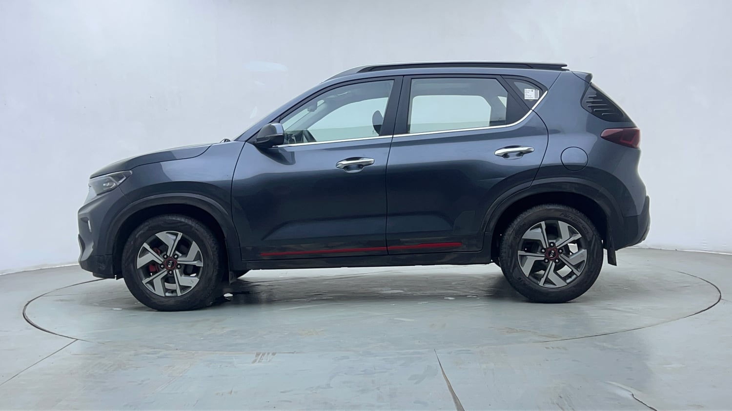 Used 2020 Kia Sonet GTX Plus 1.5 AT Diesel Automatic exterior LEFT SIDE VIEW