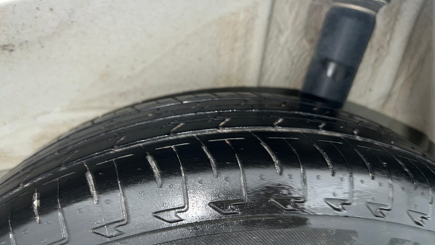 Used 2024 Maruti Suzuki Celerio ZXi Petrol Manual tyres LEFT REAR TYRE TREAD VIEW