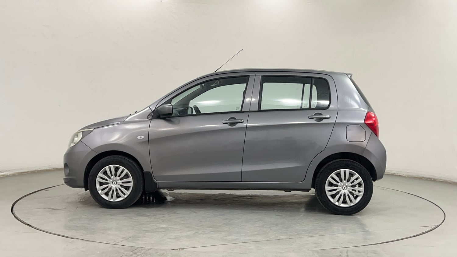 Used 2015 Maruti Suzuki Celerio VXi AMT Petrol Automatic exterior LEFT SIDE VIEW