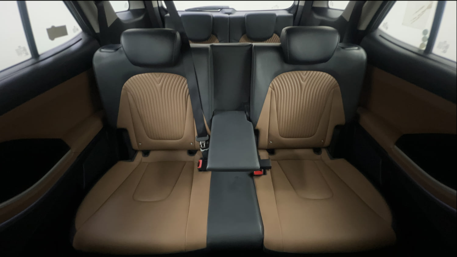 Used 2024 Hyundai Alcazar Signature 1.5 Diesel AT 7STR Diesel Automatic interior REAR SEAT CONDITION VIEW