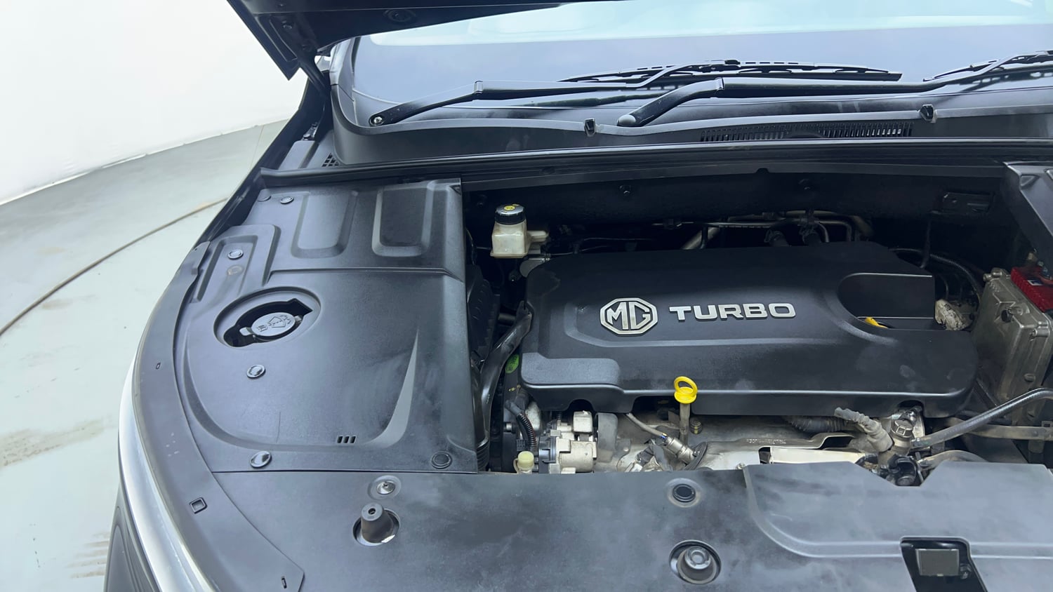 Used 2020 MG Motors Hector Sharp 2.0 Diesel Diesel Manual engine ENGINE RIGHT SIDE VIEW