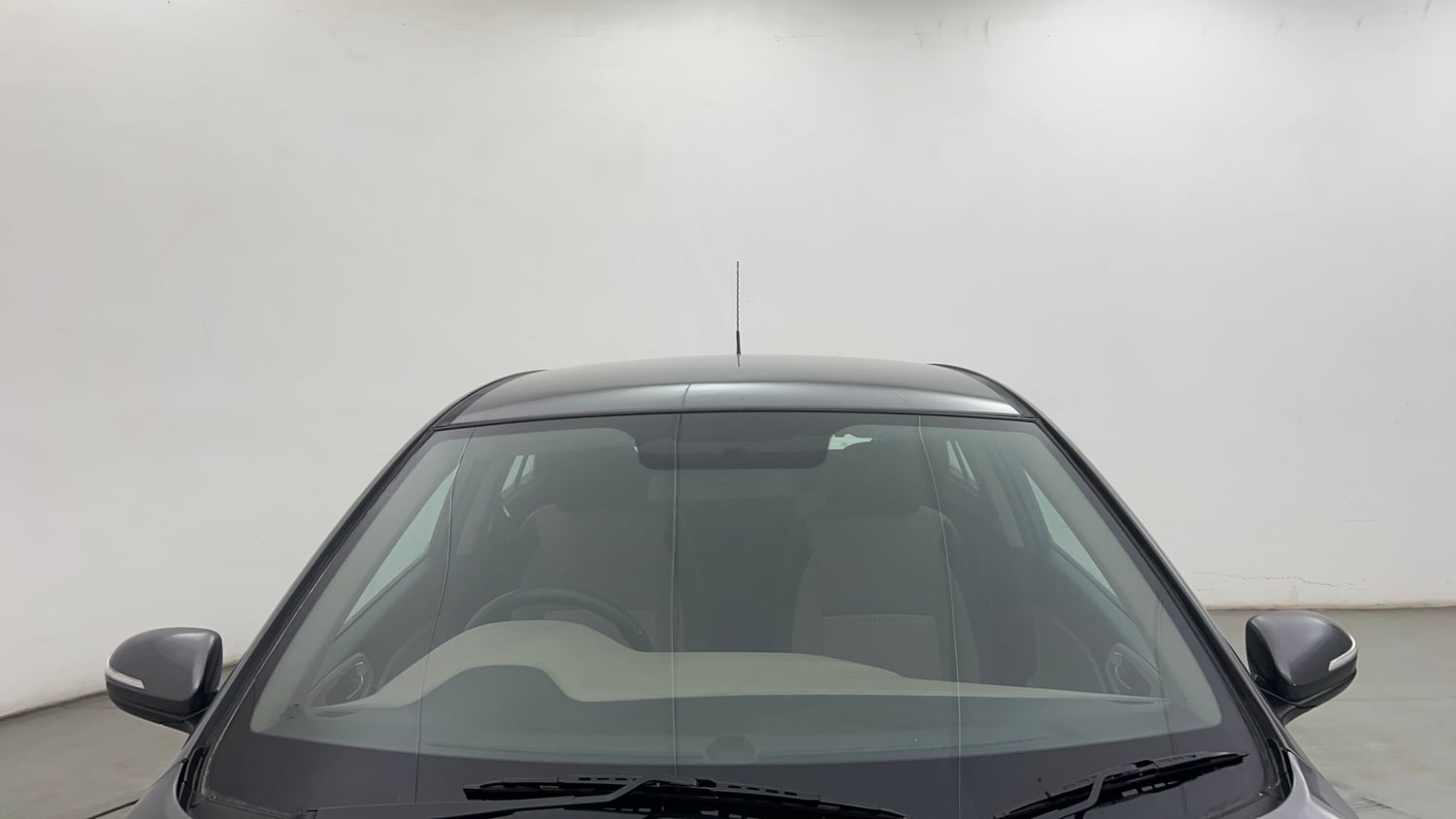 Used 2018 Hyundai Elite i20 Sportz 1.2 Petrol Manual exterior FRONT WINDSHIELD VIEW