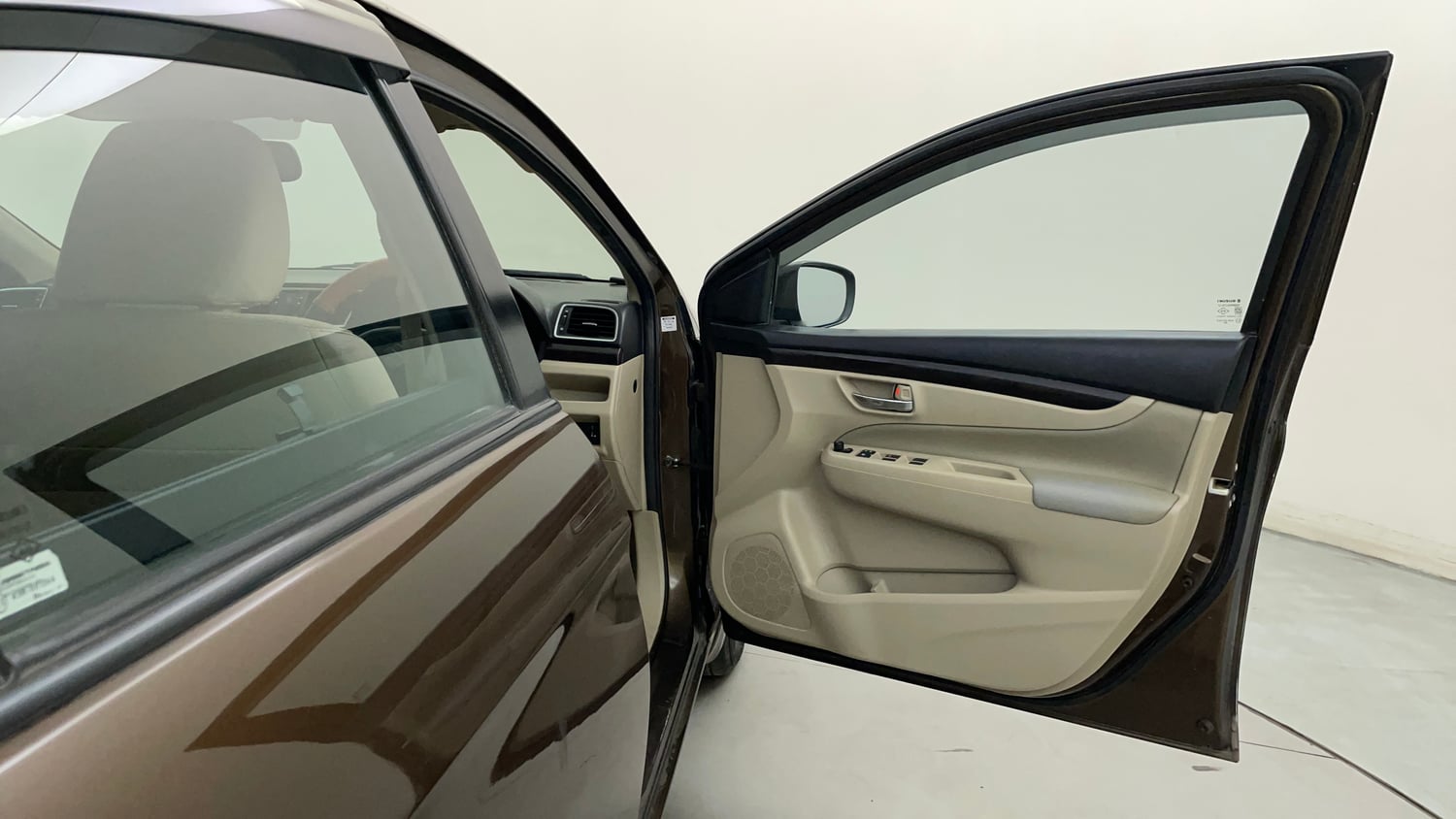 Used 2018 Maruti Suzuki Ciaz Zeta 1.4 AT Petrol Automatic interior RIGHT FRONT DOOR OPEN VIEW