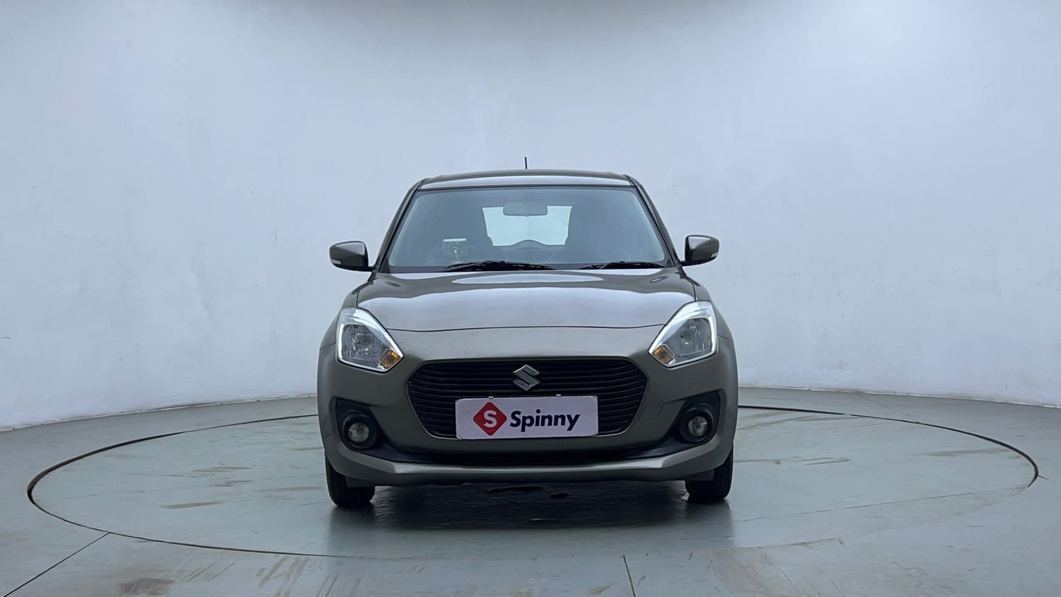 Used 2018 Maruti Suzuki Swift VXi AMT Petrol Automatic exterior FRONT VIEW