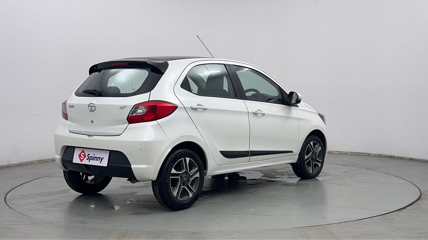 Used 2019 Tata Tiago Revotron XZ Plus Petrol Manual exterior RIGHT REAR CORNER VIEW