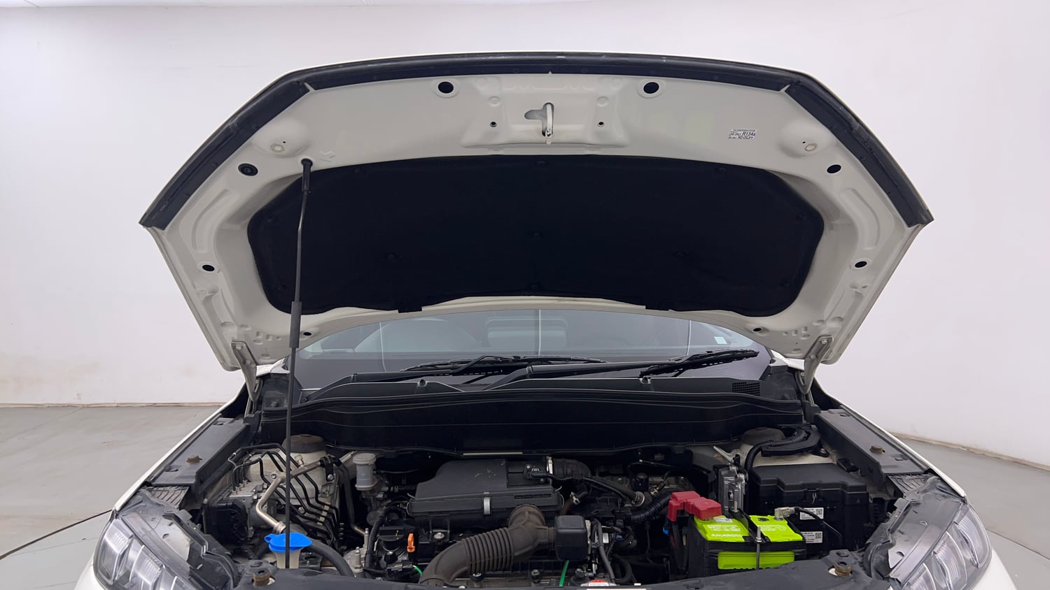 Used 2024 Maruti Suzuki Grand Vitara Delta CNG Cng Manual engine ENGINE & BONNET OPEN FRONT VIEW