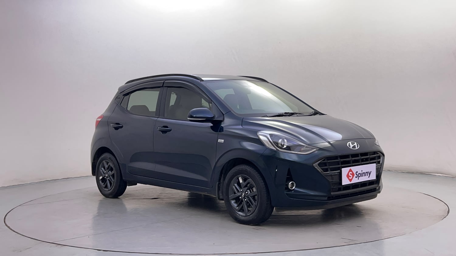 Used 2021 Hyundai Grand i10 Nios Sportz AMT 1.2 CRDi Diesel Automatic exterior RIGHT FRONT CORNER VIEW