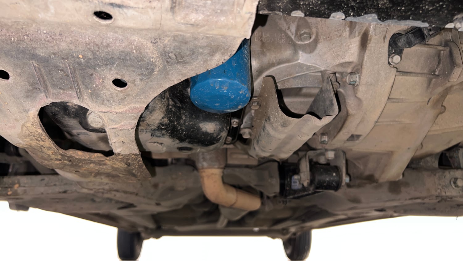 Used 2013 Hyundai i10 Magna 1.2 Kappa2 Petrol Manual extra FRONT LEFT UNDERBODY VIEW