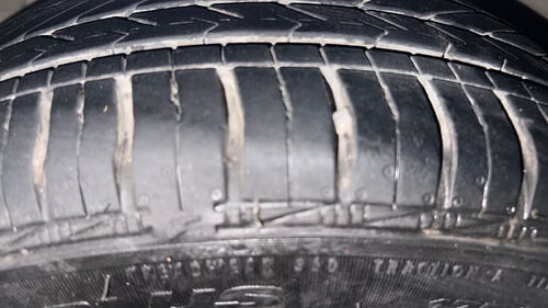 Used 2015 Ford Figo Aspire Titanium 1.2 Ti-VCT Petrol Manual tyres LEFT FRONT TYRE TREAD VIEW