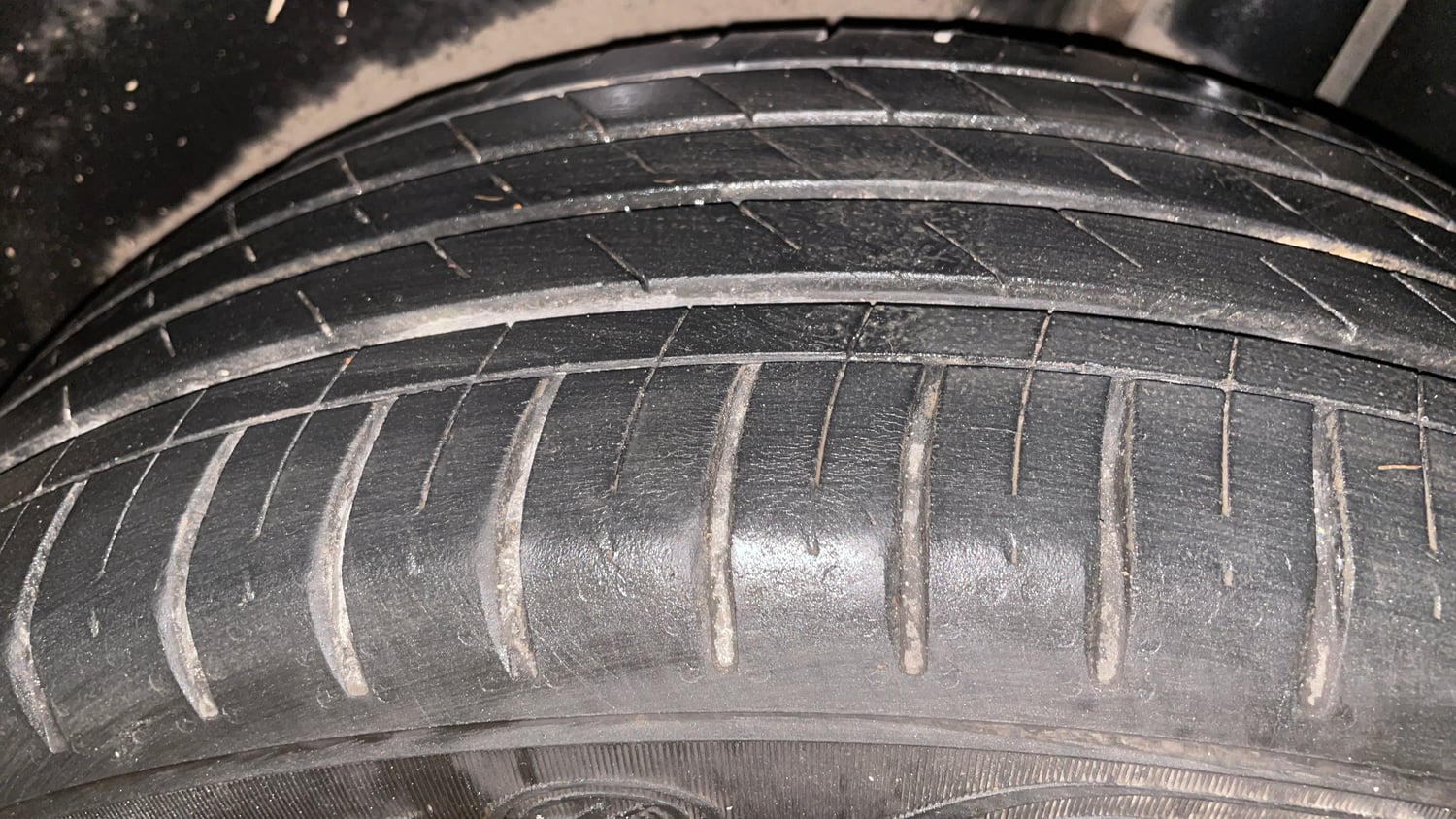 Used 2021 MG Motors Hector Sharp 1.5 Petrol CVT Petrol Automatic tyres LEFT REAR TYRE TREAD VIEW