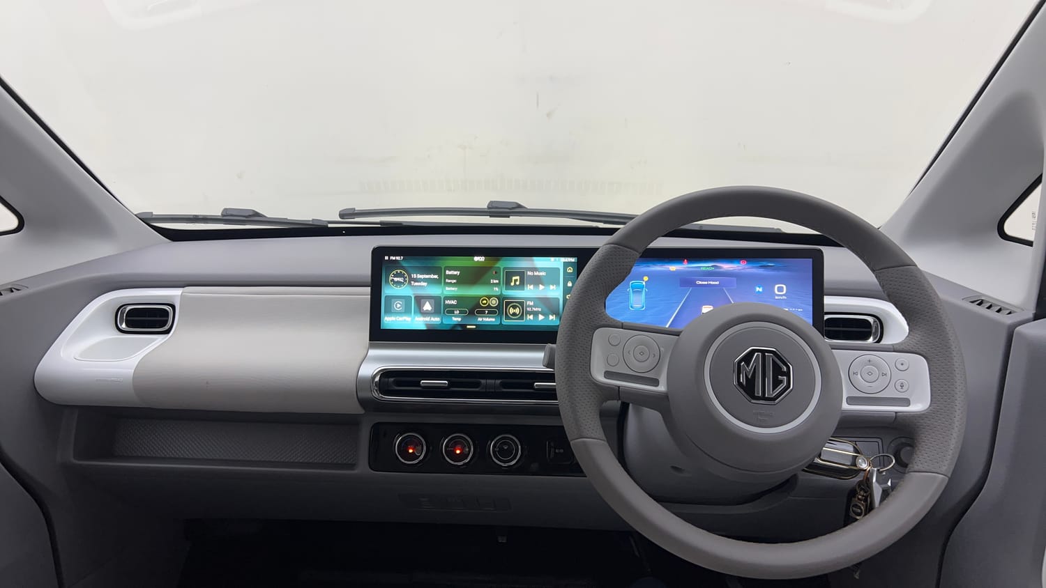 Used 2024 MG Motors Comet EV Excite FC Electric Automatic interior DASHBOARD VIEW