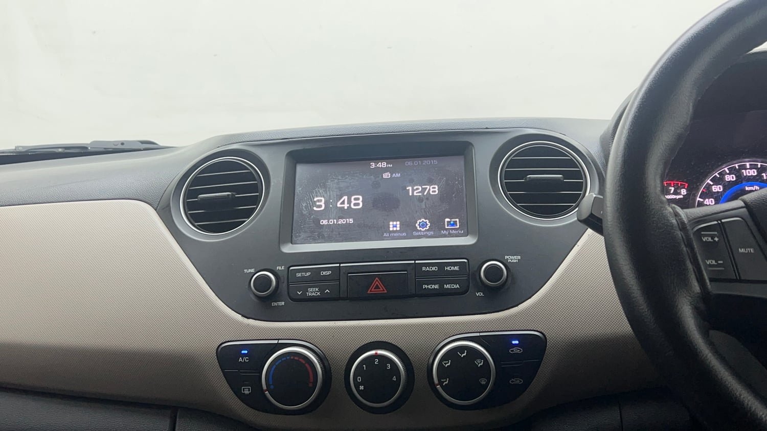 Used 2019 Hyundai Grand i10 Sportz 1.2 Kappa VTVT Petrol Manual interior MUSIC SYSTEM & AC CONTROL VIEW