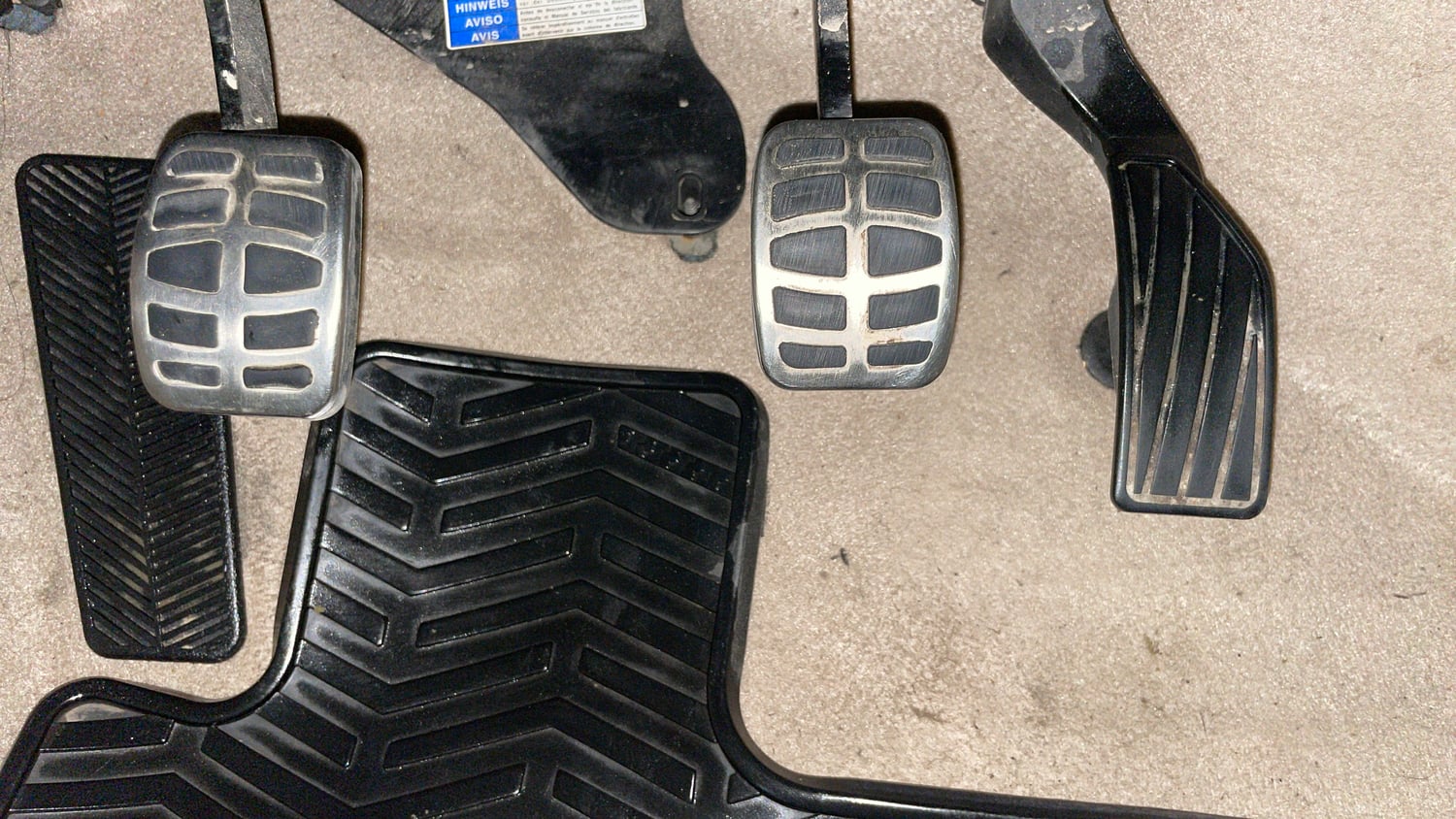Used 2017 Maruti Suzuki Ciaz Alpha 1.4 MT Petrol Manual interior PEDALS VIEW