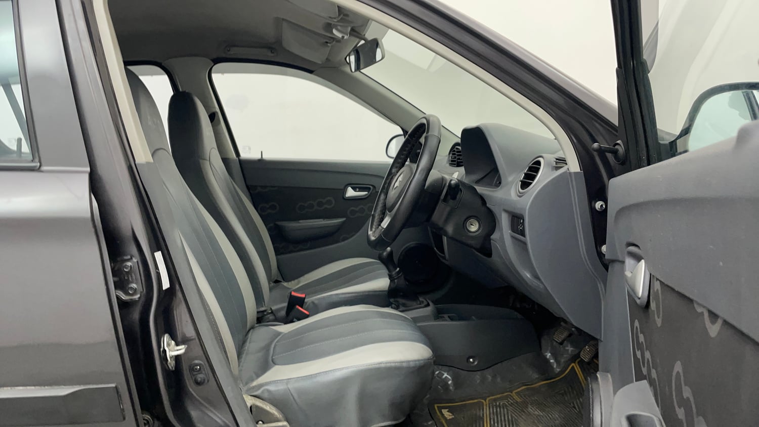 Used 2016 Maruti Suzuki Alto 800 Lxi Petrol Manual interior RIGHT SIDE FRONT DOOR CABIN VIEW