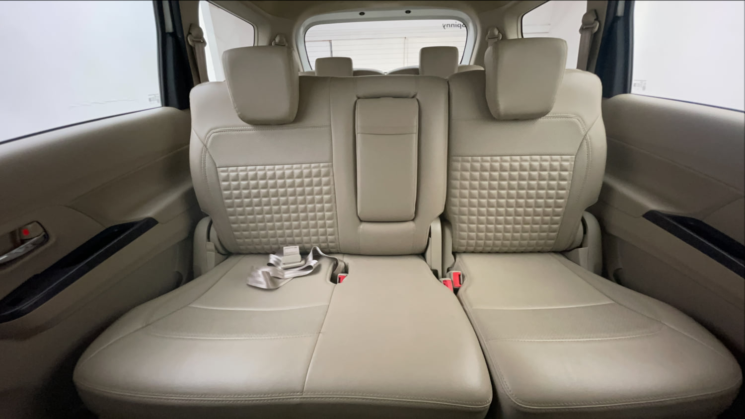 Used 2022 Maruti Suzuki Ertiga ZXi AT Petrol Automatic interior REAR SEAT CONDITION VIEW