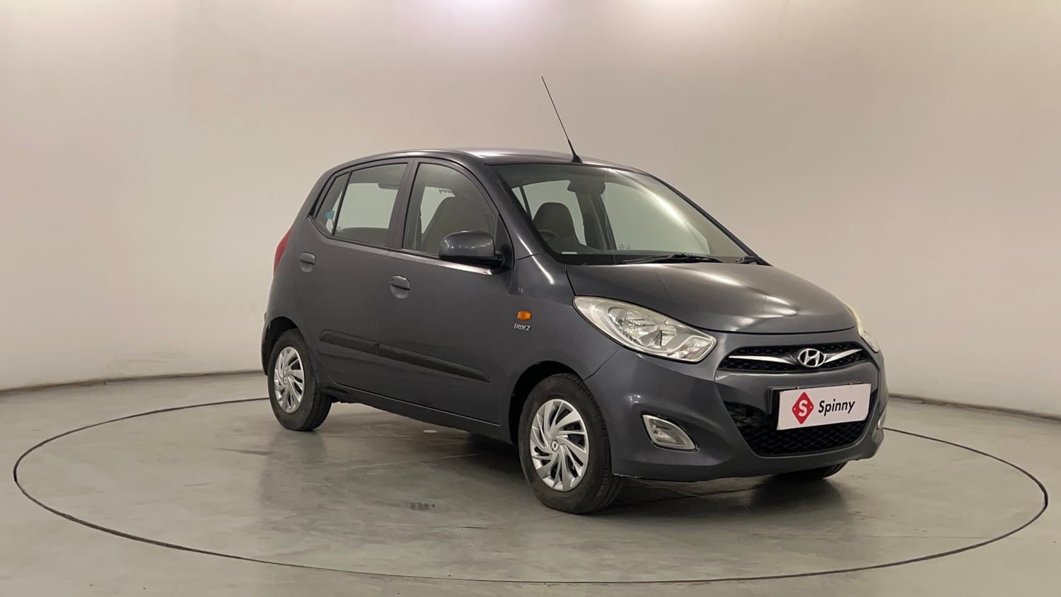 Used 2014 Hyundai i10 Sportz 1.1 iRDE2 Petrol Manual exterior RIGHT FRONT CORNER VIEW
