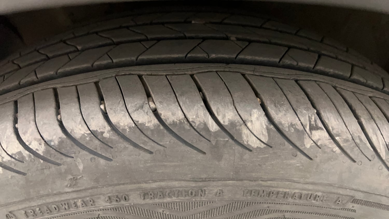 Used 2018 Hyundai Creta SX Plus 1.6 AT CRDI Diesel Automatic tyres LEFT FRONT TYRE TREAD VIEW