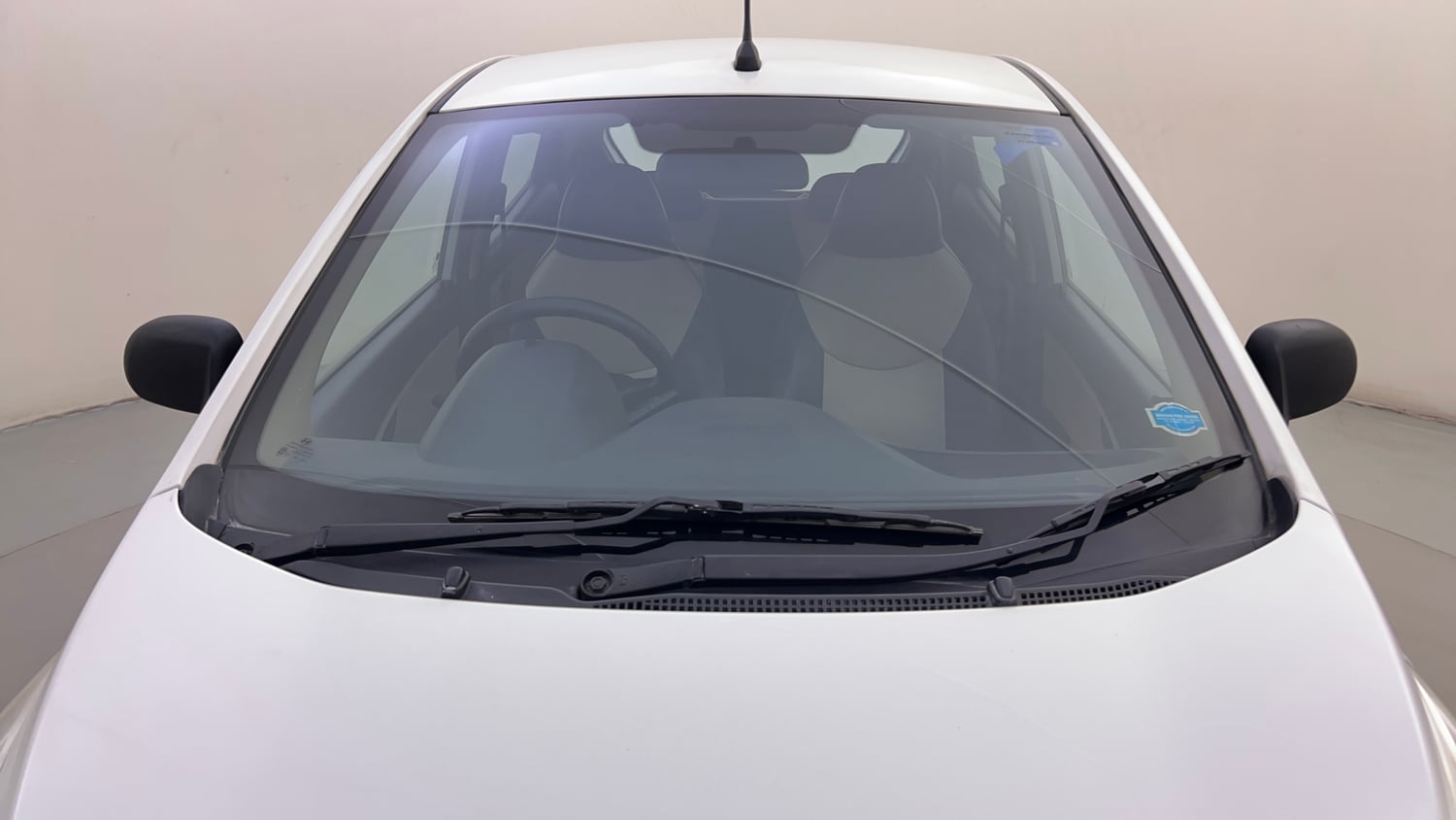 Used 2017 Hyundai Eon Era + Petrol Manual exterior FRONT WINDSHIELD VIEW